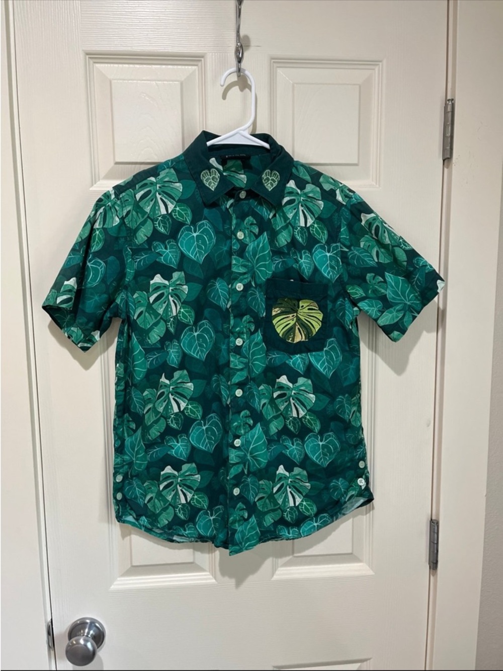 Morning Witch Dark Jungle Monstera Embroidered Button Down Shirt Mens Womens - Picture 2 of 8